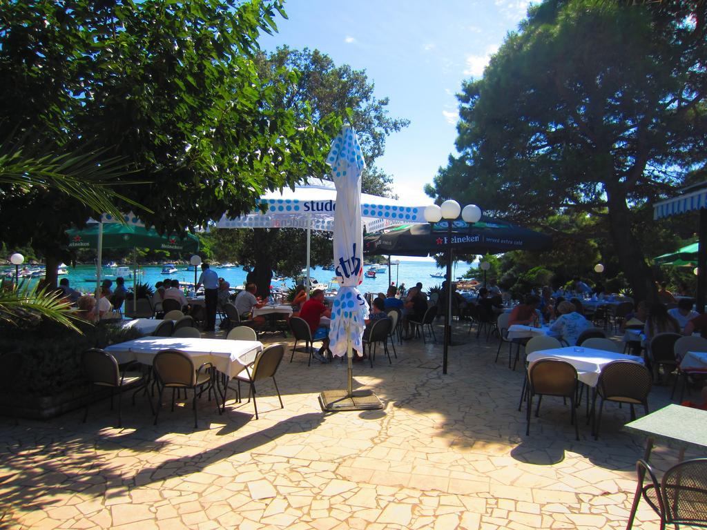Villa Lucija Rab Town Esterno foto