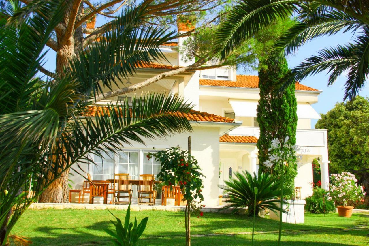 Villa Lucija Rab Town Esterno foto